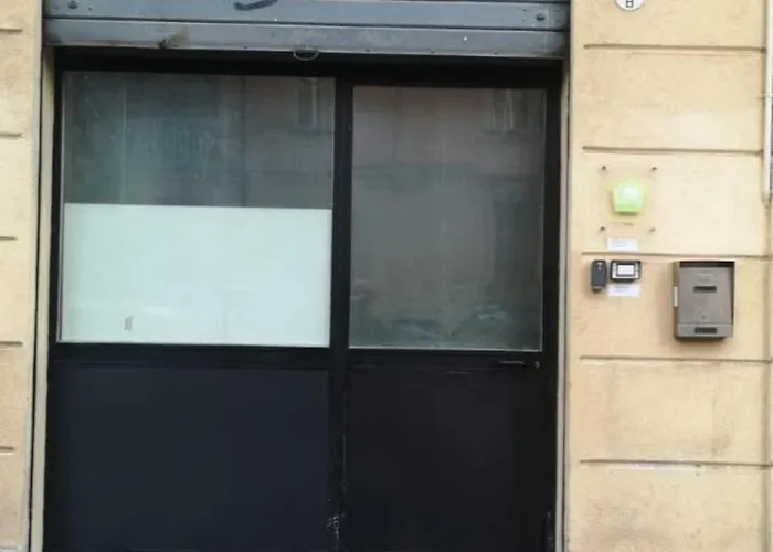 Fuori Portico Unita